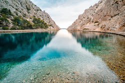 Photo de Uvala Zavratnica situé dans une zone naturelle