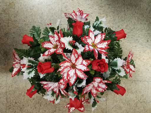 Florist «Olney Greenhouses & Flower Shop», reviews and photos, 1205 S West St, Olney, IL 62450, USA