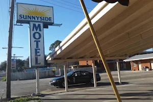 Sunnyside Motel image
