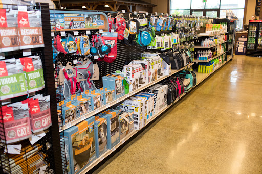 Pet Store «Pet Central», reviews and photos, 13004 SE Kent-Kangley Rd, Kent, WA 98030, USA