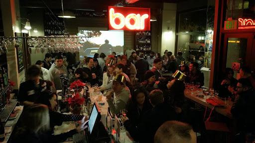 Bar «BUZZ wine beer bottleshop & bar», reviews and photos, 460 S Spring St, Los Angeles, CA 90013, USA