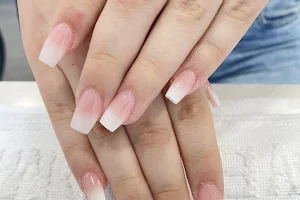 Beautie Nails image