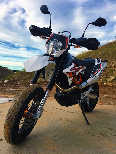 Motorcycle Dealer «Moto Richmond // Scoot Richmond», reviews and photos, 217 W 7th St, Richmond, VA 23224, USA