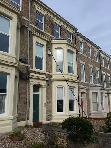 Comments and reviews of R-CLEAN LTD Window Cleaning