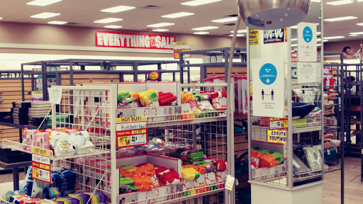 Shopping Mall «Watchung Square Mall», reviews and photos, 1515 US-22, Watchung, NJ 07069, USA