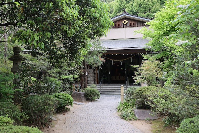 武田神社 社務所