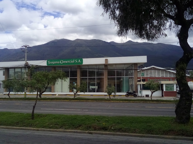 Av. Galo Plaza Lasso N47-137 y Pasaje, Los Cactus, Quito 170104, Ecuador