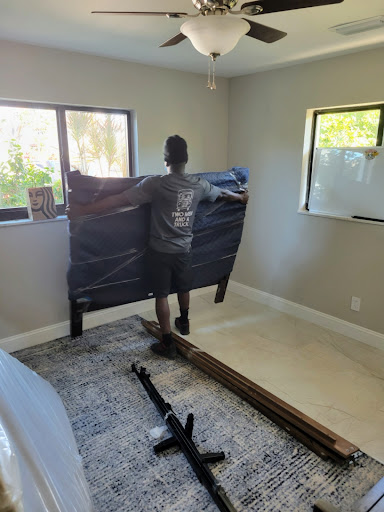 Moving and Storage Service «Two Men and a Truck», reviews and photos, 2160 N Andrews Ave, Pompano Beach, FL 33069, USA