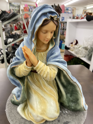 Thrift Store «JUNK 4 UR TRUNK THRIFT STORE», reviews and photos, 5494 New Jesup Hwy, Brunswick, GA 31523, USA