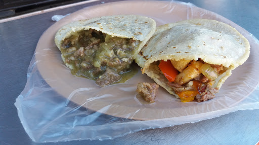 San Luis Gorditas y Burritos