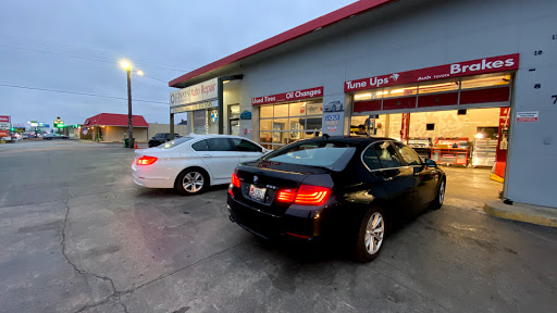 Auto Repair Shop «Finnys Complete Auto Repair BMW, Mercedes/Benz, Audi, VW, Porsche, Jaguar, Land Rover», reviews and photos, 466 N Dixie Blvd, Radcliff, KY 40160, USA