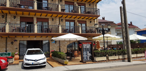 Hotel Asador La Huerta - Av. Juan Hormaechea Cazón, 20, 39195 Arnuero, Cantabria, Spain