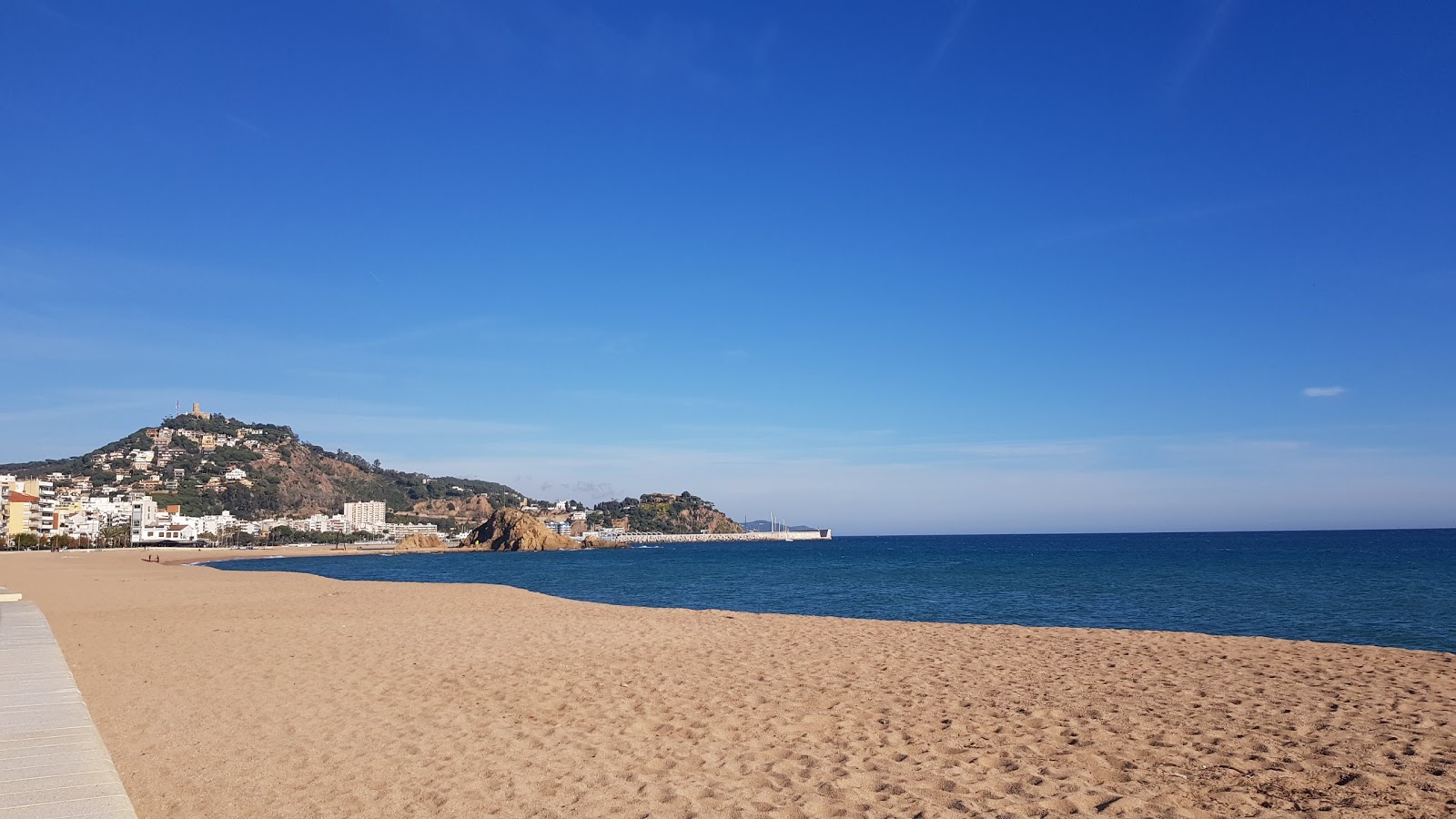 Photo de S'Abanell Beach - endroit populaire parmi les connaisseurs de la détente