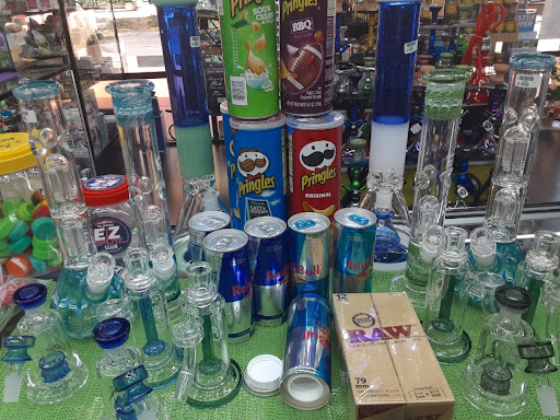 Tobacco Shop «Stirling Glass», reviews and photos, 5890 Stirling Rd, Hollywood, FL 33021, USA