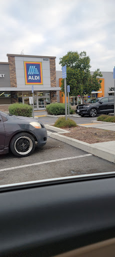 Supermarket «ALDI», reviews and photos, 5830 Firestone Blvd, South Gate, CA 90280, USA