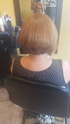 Beauty Salon «Eliza Dominican Beauty Salon», reviews and photos, 1341 Chester Pike, Sharon Hill, PA 19079, USA