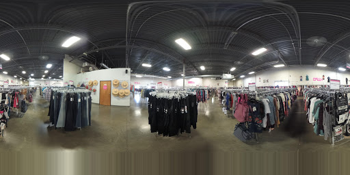 Discount Store «Discount Fashion Warehouse Gahanna», reviews and photos, 870 Science Blvd, Gahanna, OH 43230, USA