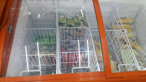 Indian Grocery Store «INDIA MARKET & SUPER EYEBROW THREADING», reviews and photos, 5203 Elkhorn Blvd, Sacramento, CA 95842, USA