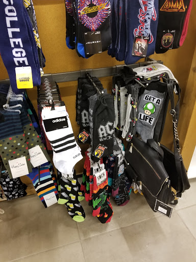 Shoe Store «DSW Designer Shoe Warehouse», reviews and photos, 44590 Ford Rd, Canton, MI 48187, USA