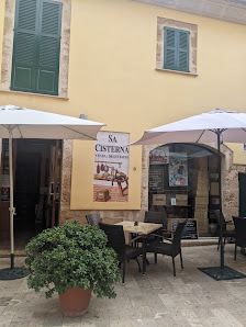 Sa Cisterna Venda i Degustació Carrer de la Cisterna, 1, 07400 Alcúdia, Balearic Islands, España