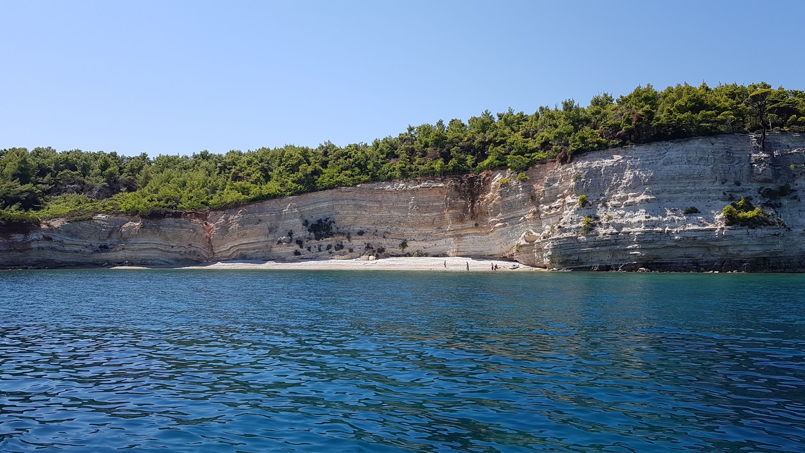 Foto de Lenna's beach con guijarro ligero superficie