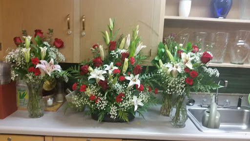 Grocery Store «Safeway», reviews and photos, 200 S 3rd St, Renton, WA 98057, USA