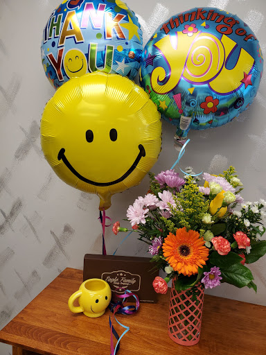 Florist «Up-Towne Flowers & Gift Shoppe», reviews and photos, 2145 W Dublin Granville Rd, Worthington, OH 43085, USA