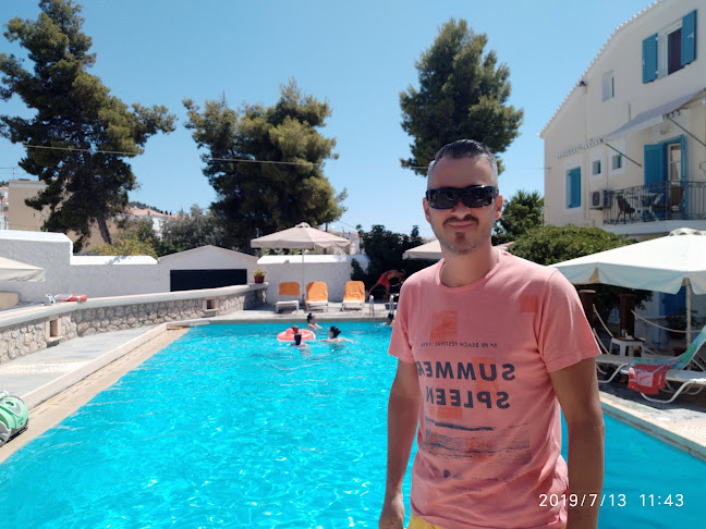 Ntapia, Σπέτσες 180 50