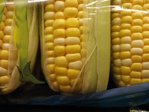 Grocery Store «Grocery Outlet Bargain Market», reviews and photos, 354 S 1st Ave, Hillsboro, OR 97123, USA