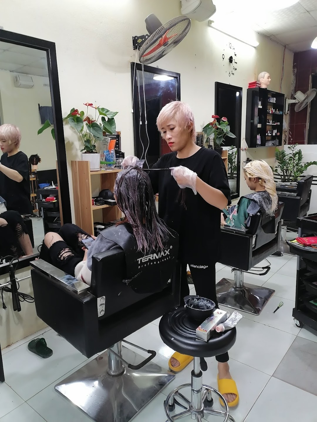 Hường Anh - Hair Salon