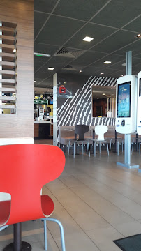 Atmosphère du Restauration rapide McDonald's à Ifs - n°18
