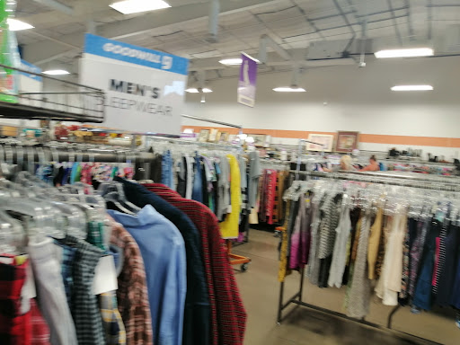 Thrift Store «Goodwill», reviews and photos
