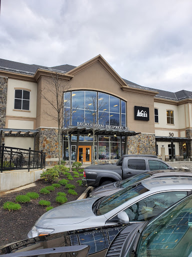 Camping Store «REI», reviews and photos, 22 Chapel View Blvd, Cranston, RI 02920, USA