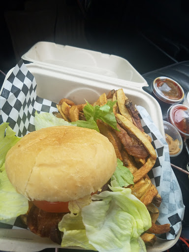 Barbecue Restaurant «Warthog Barbeque Pit», reviews and photos, 4921 20th St E, Fife, WA 98424, USA