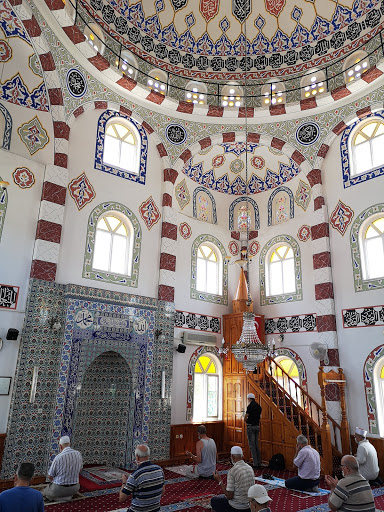 Hacı Salih Efecik Cami