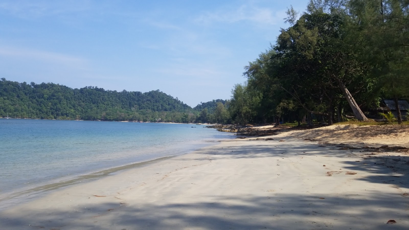 Photo of Muang Beach with spacious shore
