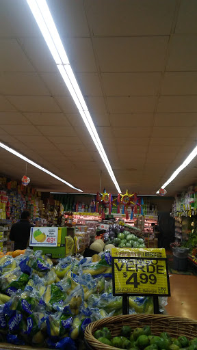 Supermarket «Compare Foods», reviews and photos, 54 E Suffolk Ave, Central Islip, NY 11722, USA