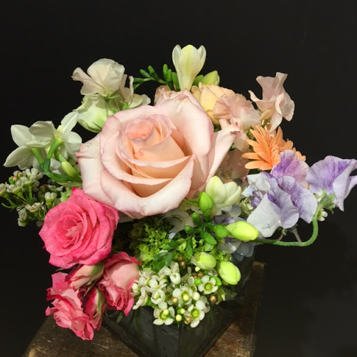 Florist «Company Flowers & Gifts Too!», reviews and photos, 2107 N Pollard St, Arlington, VA 22207, USA