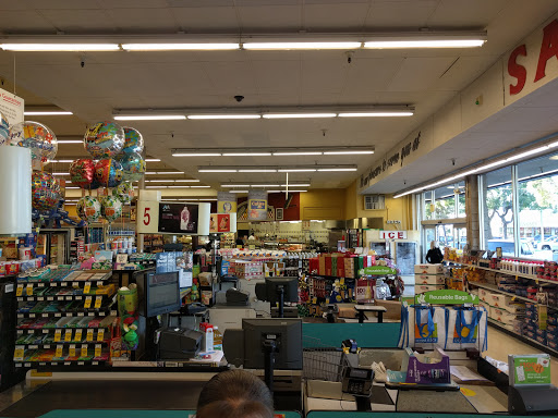 Grocery Store «Safeway», reviews and photos, 1421 Tara Hills Dr, Pinole, CA 94564, USA
