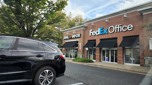 FedEx Office Print & Ship Center, 19704 Germantown Rd, Germantown, MD 20874, USA, 