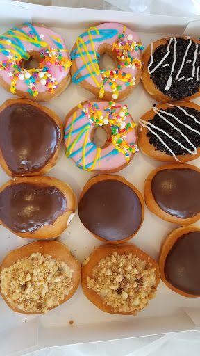 Donut Shop «Krispy Kreme», reviews and photos, 2401 Battleground Ave, Greensboro, NC 27408, USA