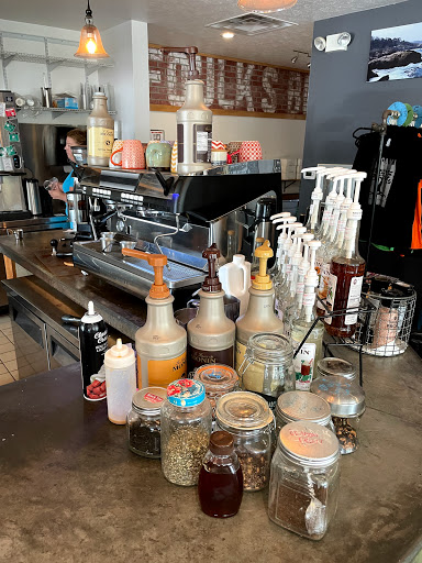 Coffee Shop «Vacavi Cafe», reviews and photos, 100 Water St, Conneaut Lake, PA 16316, USA