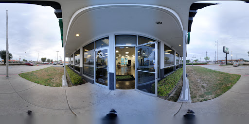 Used Car Dealer «DriveTime Used Cars», reviews and photos, 4201 W Camp Wisdom Rd, Dallas, TX 75237, USA