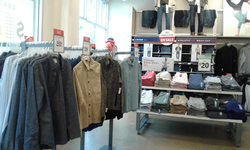 Clothing Store «Old Navy», reviews and photos, 1232 3rd Street Promenade, Santa Monica, CA 90401, USA