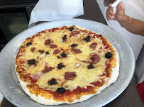 Plats et boissons du Pizzeria La Pizz' à Lino à Marseille - n°1