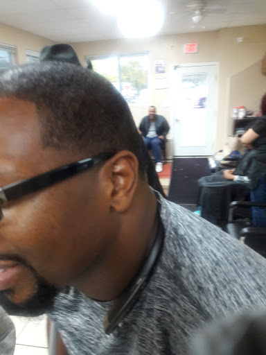 Hair Salon «Finesse 1 Hair, Nail Salon And Barber», reviews and photos, 500 Congress St, Ypsilanti, MI 48197, USA