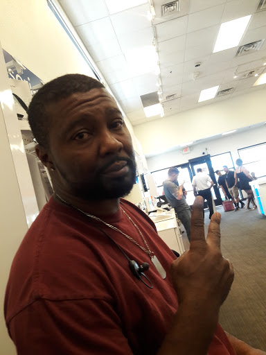 Cable Company «Cox Solutions Store», reviews and photos, 750 N Rancho Dr, Las Vegas, NV 89106, USA