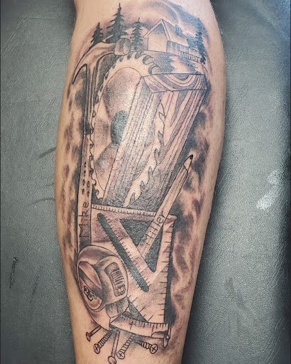 Explore tattoo ideas mujeres, creative tattoo ideas in Verona, available at Cryptic Tattoo Society