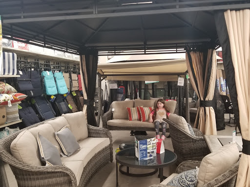 Discount Store «Big Lots», reviews and photos, 501 Montauk Hwy, West Babylon, NY 11704, USA