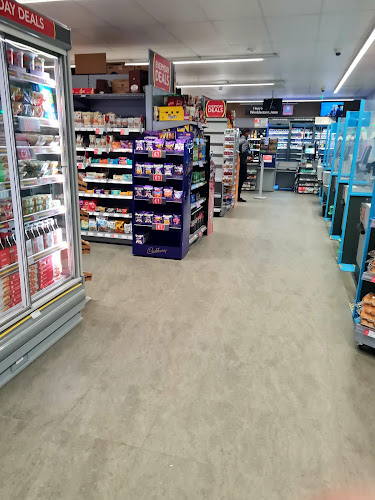 Comments and reviews of Co-op Food - Wimbledon Chase
